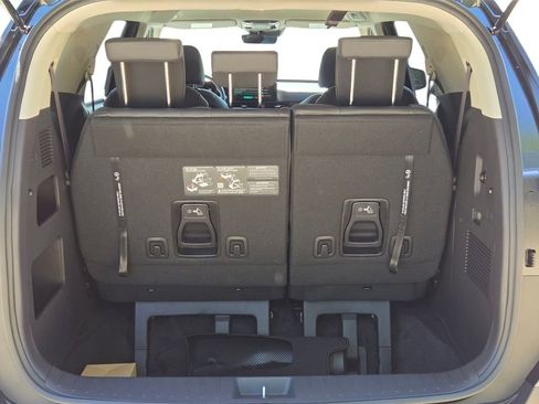 New 2026 Kia Carnival image 13