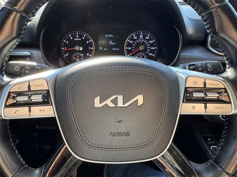 Used 2022 Kia Telluride EX w/ EX Premium Package image 19