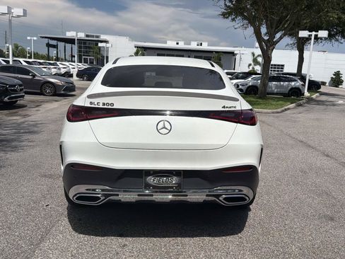 Certified 2025 Mercedes-Benz GLC 300 4MATIC image 4