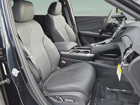 New 2025 Acura RDX SH-AWD image 17