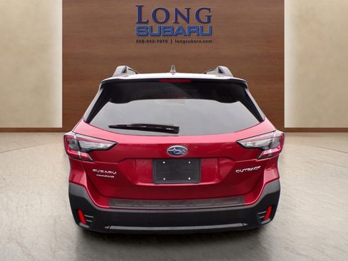 Used 2022 Subaru Outback Premium image 10