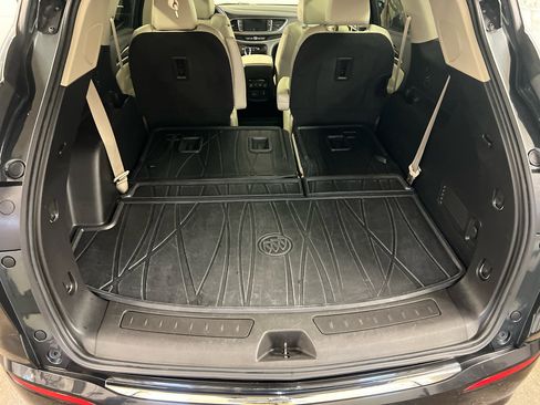 Used 2021 Buick Enclave Essence w/ Sound and Sites Package image 13