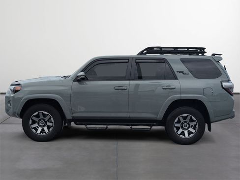 Certified 2023 Toyota 4Runner TRD Off-Road Premium w/ Moonroof Package AWD/4WD image 3