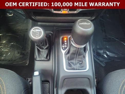 Used 2024 Jeep Gladiator Sport AWD/4WD image 35