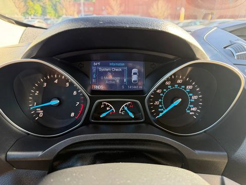 Used 2015 Ford Escape SE AWD/4WD image 12