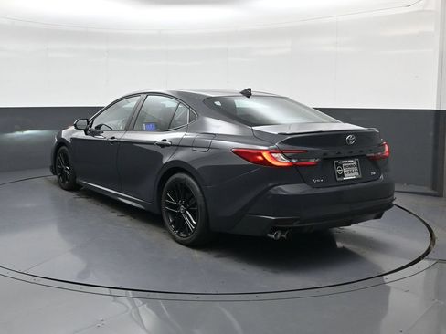 Used 2025 Toyota Camry SE FWD image 7