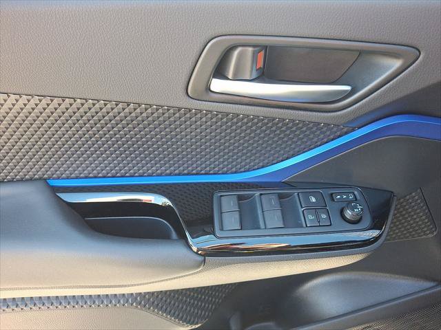 Certified 2022 Toyota C-HR XLE FWD image 10