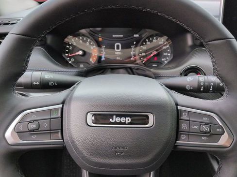 New 2026 Jeep Compass Limited AWD/4WD image 25