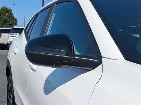 Certified 2025 Chevrolet Trax RS image 7