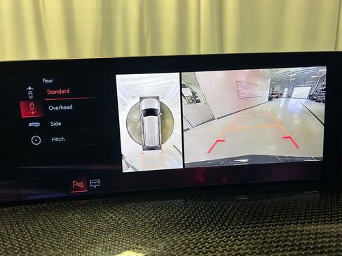 Used 2025 Cadillac Escalade V image 17