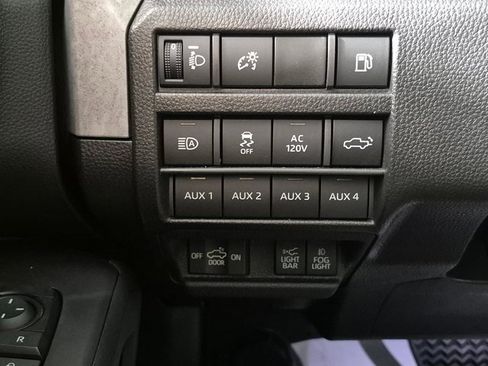 New 2025 Toyota Tacoma Trailhunter image 15