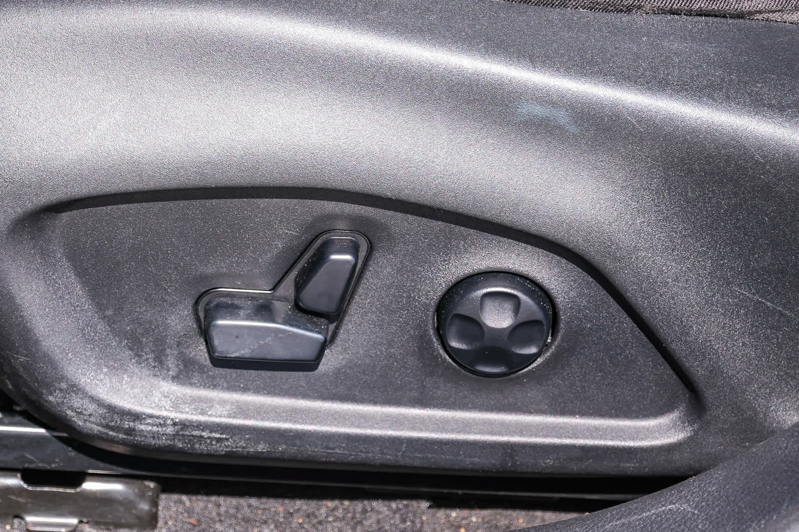 Used 2021 Jeep Compass Latitude FWD image 24