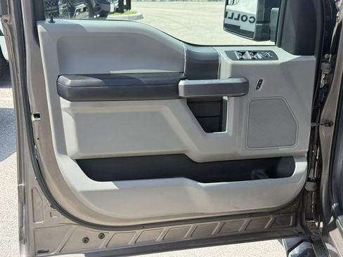 Used 2019 Ford F150 XLT w/ Equipment Group 302A Luxury RWD image 31