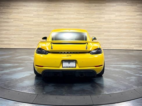 Used 2023 Porsche 718 Cayman GT4 RWD image 17