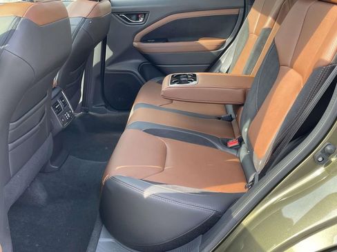 Used 2026 Subaru Forester Touring image 12