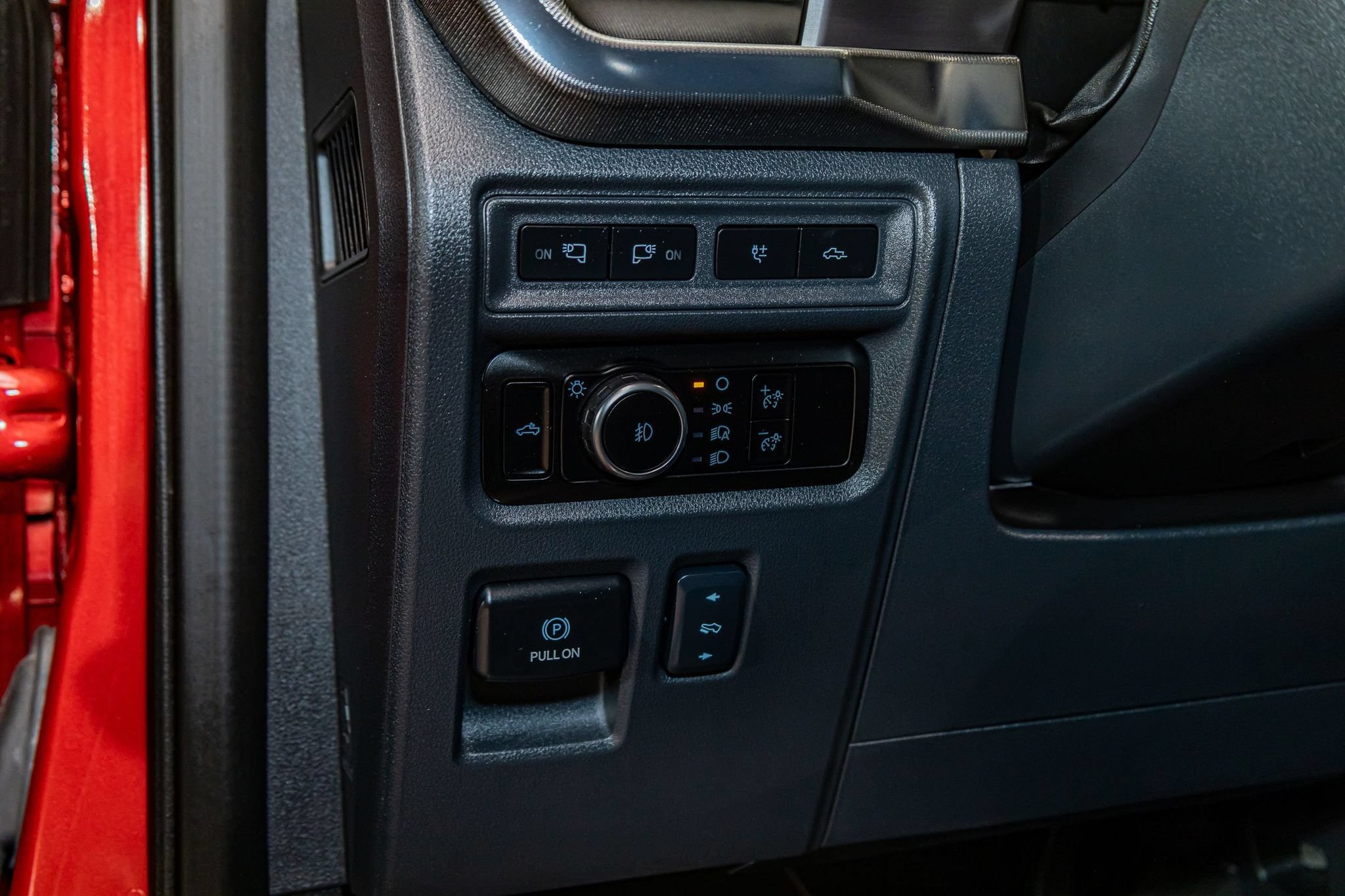 Used 2024 Ford F150 Platinum w/ FX4 Off-Road Package AWD/4WD image 15