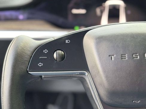 Used 2022 Tesla Model X AWD/4WD image 36