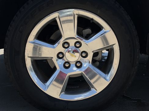 Used 2015 Chevrolet Tahoe LT w/ Luxury Package RWD image 12