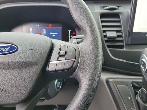 New 2025 Ford Transit 250 148 Medium Roof image 24