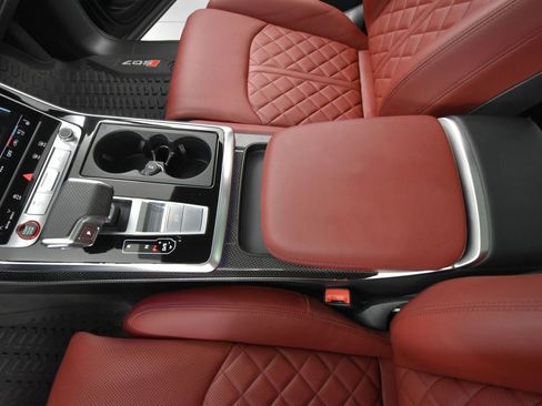 Used 2024 Audi SQ7 Premium Plus image 38