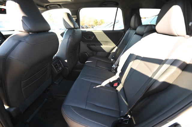 New 2026 Subaru Outback Limited AWD/4WD image 11