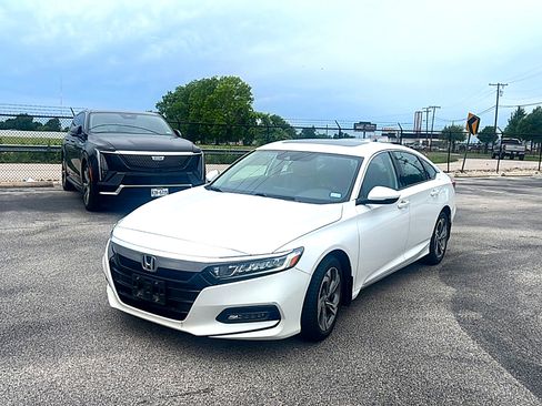 Used 2018 Honda Accord EX-L image 2