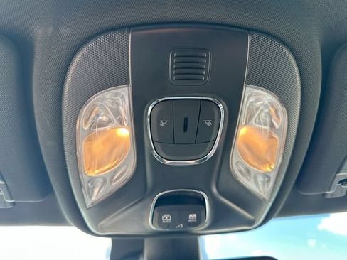 Used 2023 Jeep Compass Latitude w/ Sun and Sound Group AWD/4WD image 40