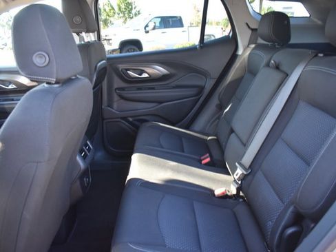 Used 2024 GMC Terrain SLE image 15