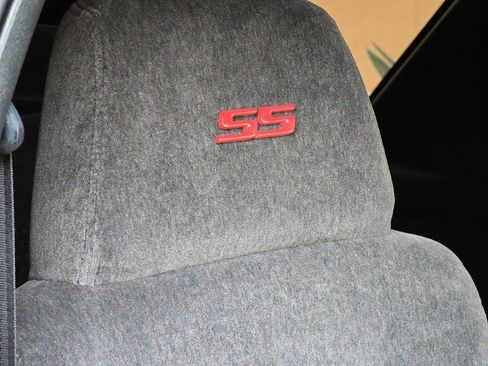 Used 2001 Chevrolet Blazer Xtreme w/ Preferred Equipment Group image 20