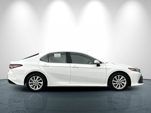 Used 2024 Toyota Camry LE image 3