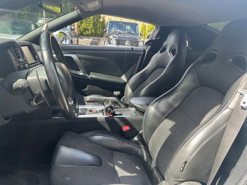 Used 2009 Nissan GT-R Premium image 4