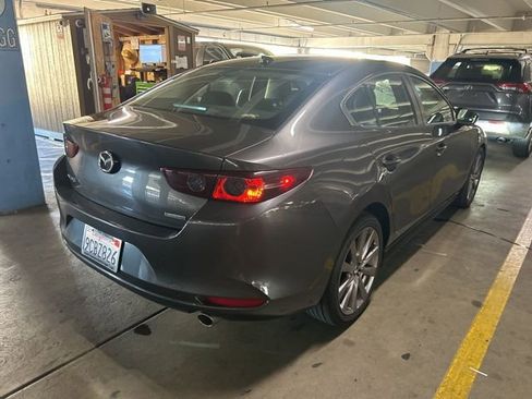 Used 2019 MAZDA MAZDA3 Sedan w/ Preferred Package image 2