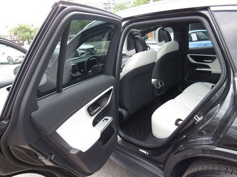 Used 2026 Mercedes-Benz GLC 350e 4MATIC image 21