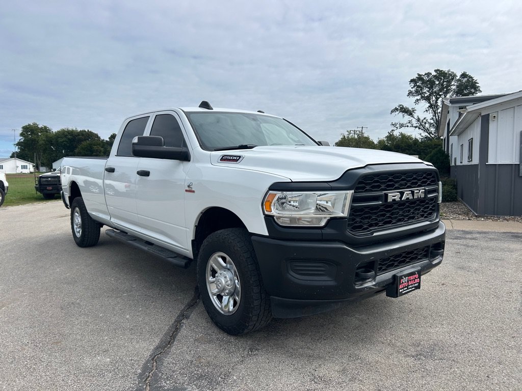 Used 2022 RAM 2500 Tradesman AWD/4WD image 3