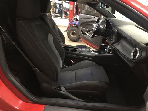Used 2018 Chevrolet Camaro LT image 17