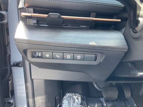 Certified 2024 Nissan Ariya FWD image 16