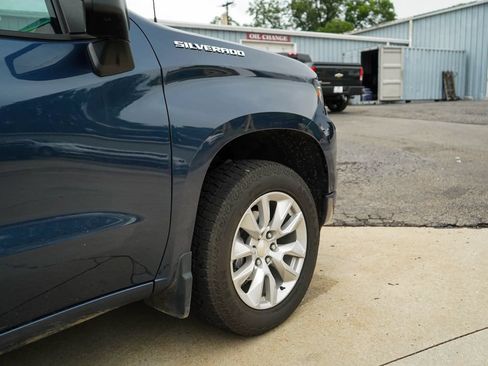 Used 2022 Chevrolet Silverado 1500 Custom AWD/4WD image 18