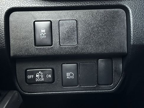 Used 2023 Toyota Tacoma SR5 w/ Technology Package image 20