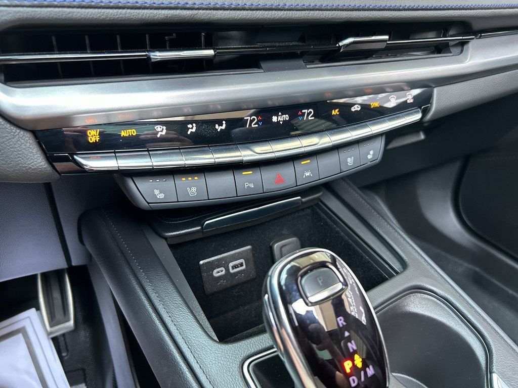 Certified 2024 Cadillac XT4 Sport AWD/4WD image 21