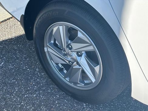 New 2026 Hyundai Elantra SE image 27