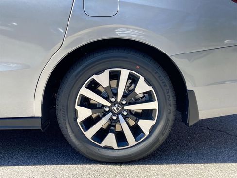 New 2026 Honda Odyssey EX-L image 7