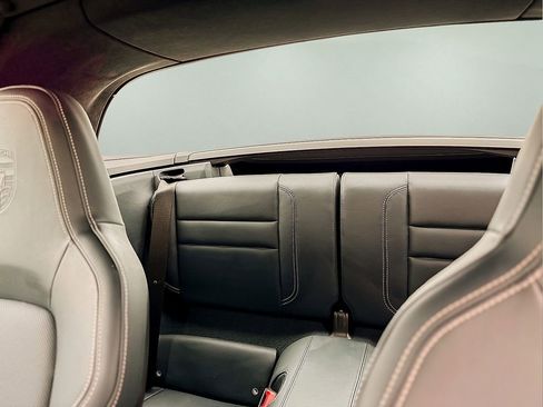 Used 2024 Porsche 911 Targa 4 w/ Premium Package image 33