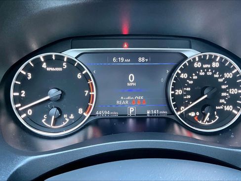 Used 2024 Nissan Altima 2.5 SR FWD image 26