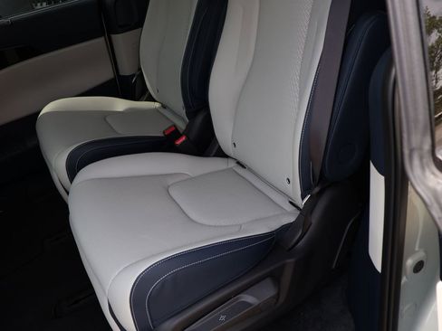 New 2026 Kia Carnival SX Prestige FWD image 17