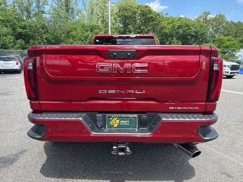 Used 2024 GMC Sierra 3500 Denali AWD/4WD image 23