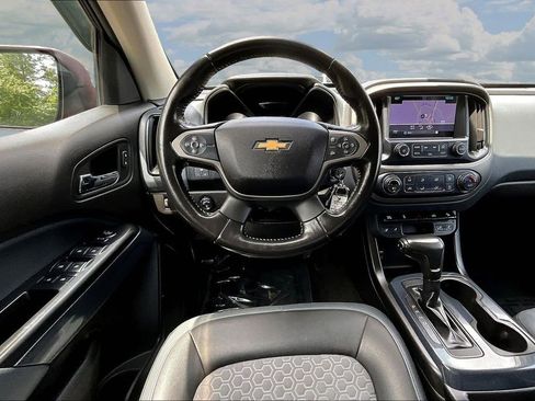 Used 2017 Chevrolet Colorado Z71 AWD/4WD image 11