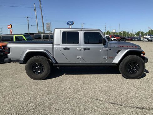 Used 2021 Jeep Gladiator Mojave AWD/4WD image 12