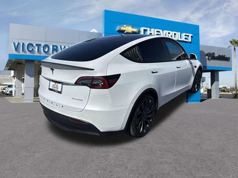 Used 2024 Tesla Model Y Performance AWD/4WD image 12
