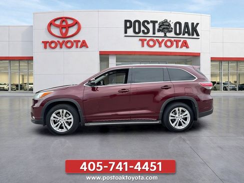 Used 2016 Toyota Highlander Limited Platinum AWD/4WD image 4
