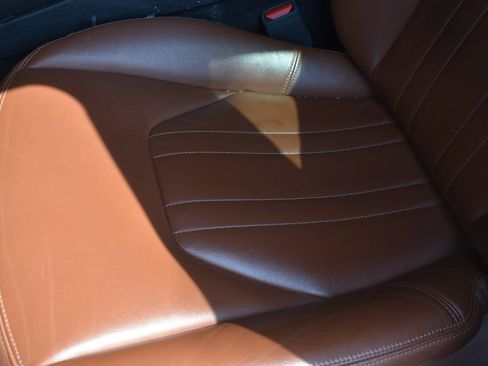 Used 2020 Maserati Levante AWD/4WD image 11